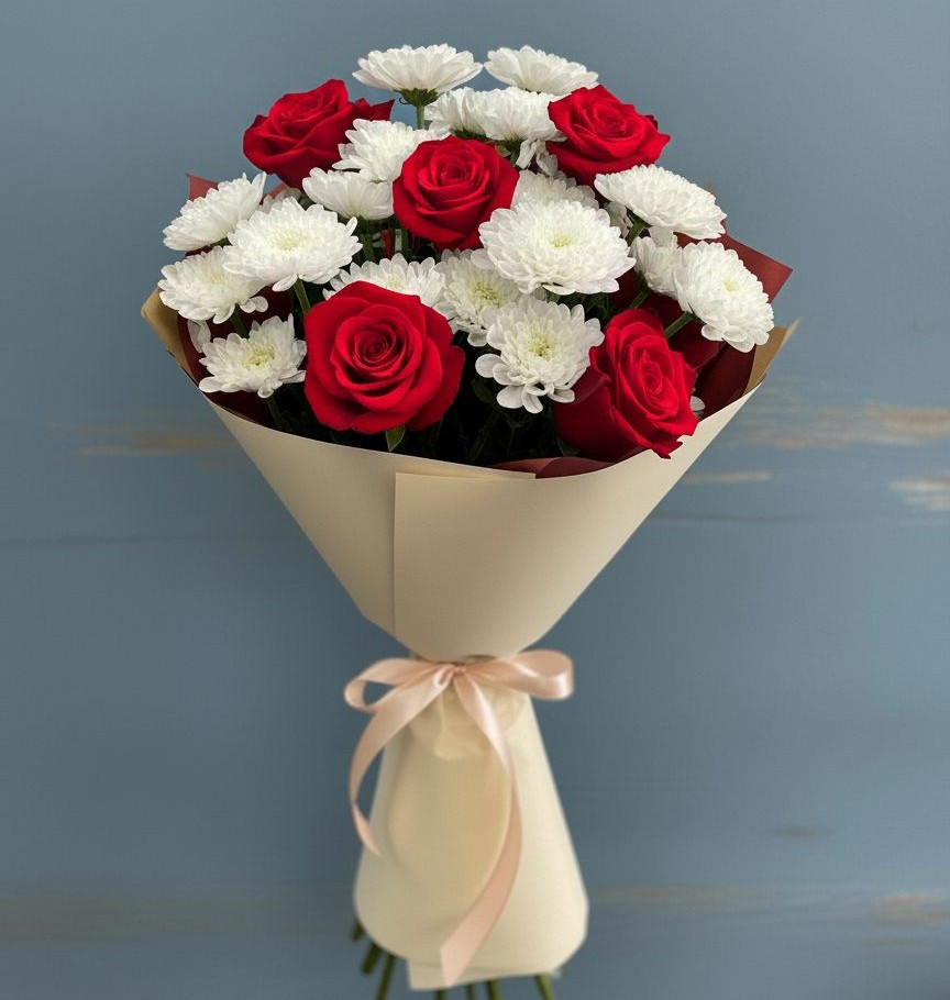 Букет цветов из: Розы и Хризантемы в Горнозаводске