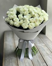 Букет 35 Белых роз в Горнозаводске