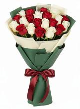 Букет Микс из красных и белых роз #REPLACE_PRED# Горнозаводске