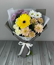 Букет цветов из:  Розы, Герберы и Хризантемы в Горнозаводске