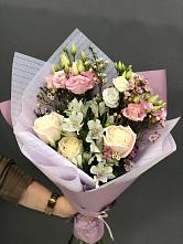 Букет цветов из:  Альстромерии, Розы и Лизиантусы #REPLACE_PRED# Горнозаводске