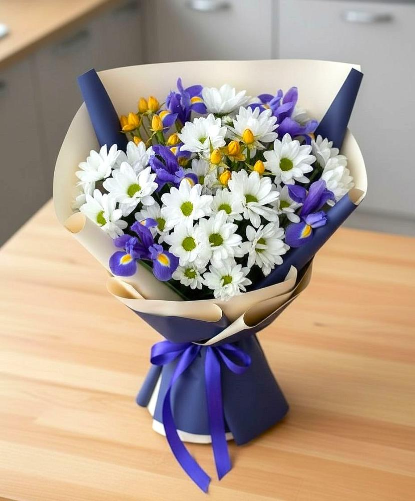 Букет цветов из: Розы, Ирисы и Хризантемы в Горнозаводске