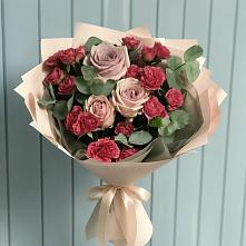 Букет цветов из:  Гвоздики и Розы #REPLACE_PRED# Горнозаводске