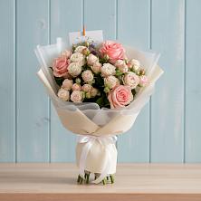 Букет цветов из:  Розы в Горнозаводске